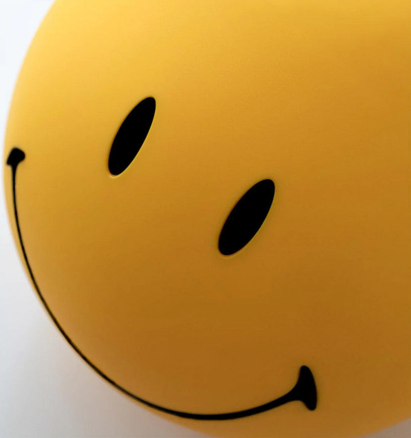 Smiling Table Lamp - Yiarolight