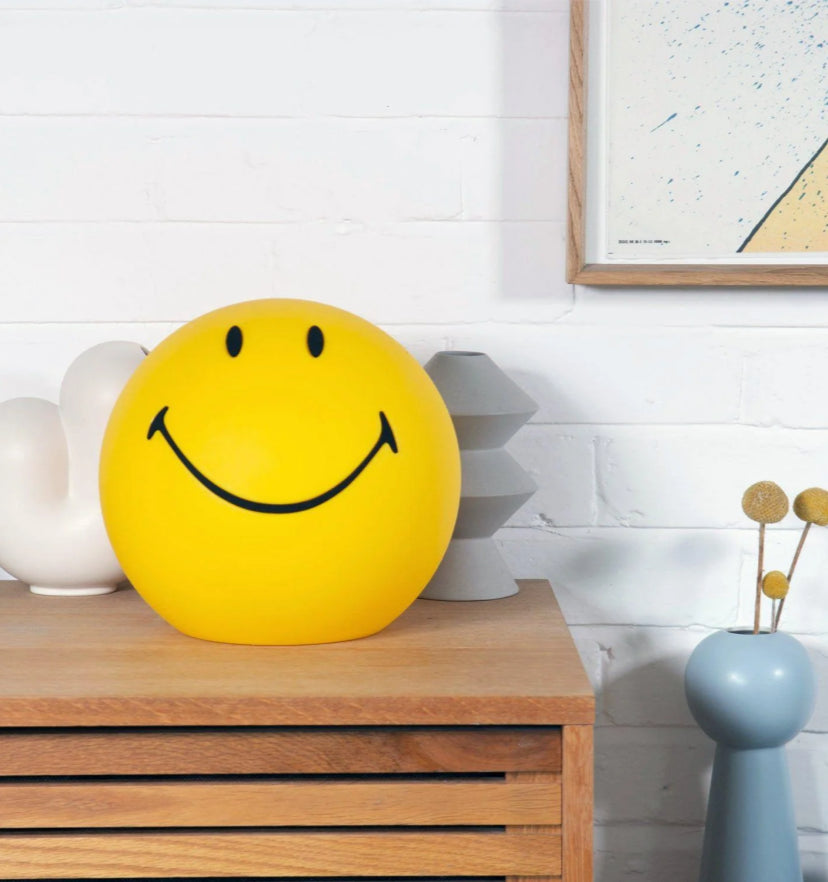 Smiling Table Lamp - Yiarolight