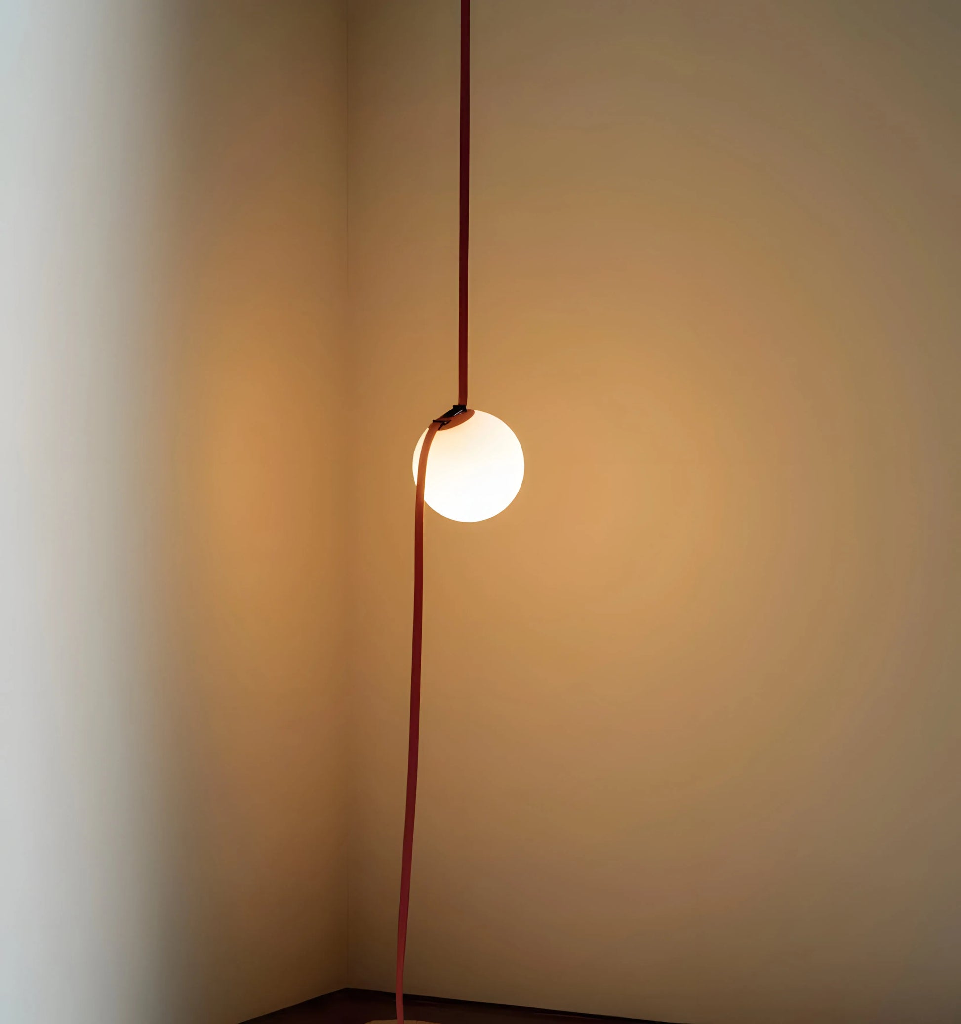 Multiple Belt Art Pendant Light - Yiarolight