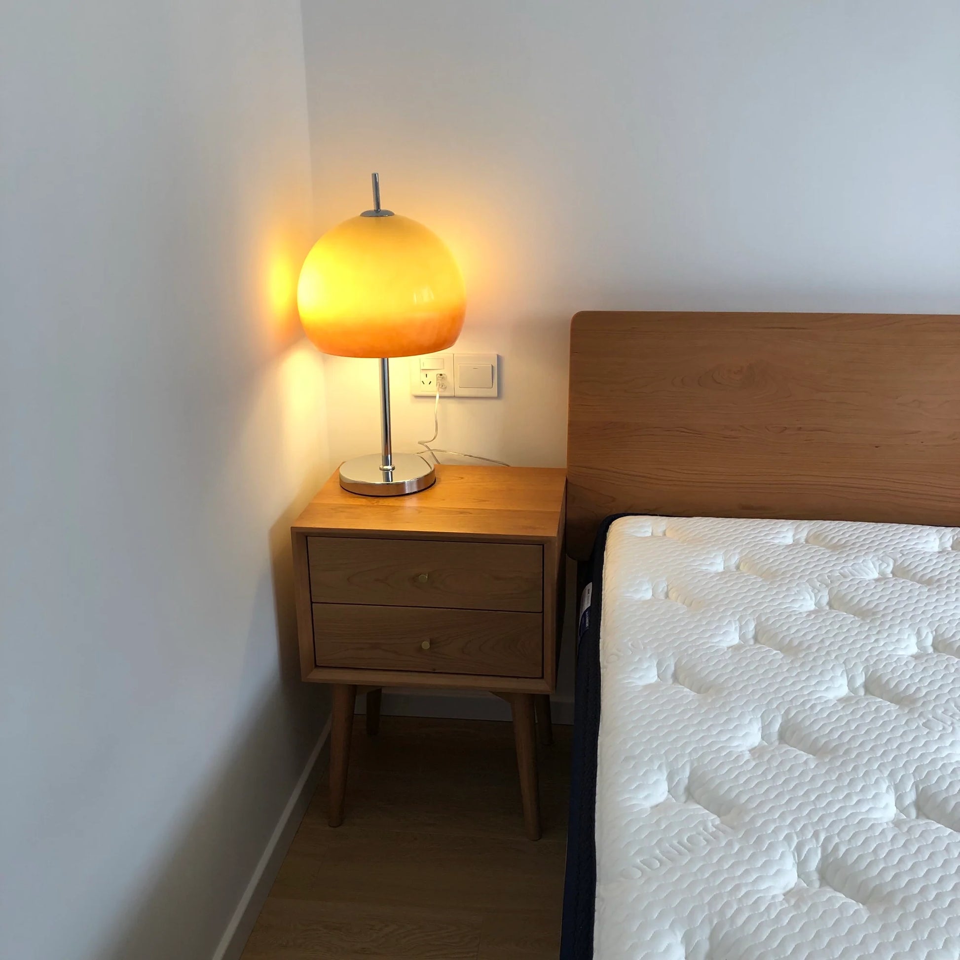 Mushroom Brown Table Lamp - Yiarolight