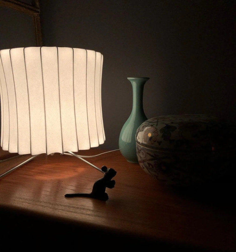 Nelson Tripod Table Lamp - Yiarolight