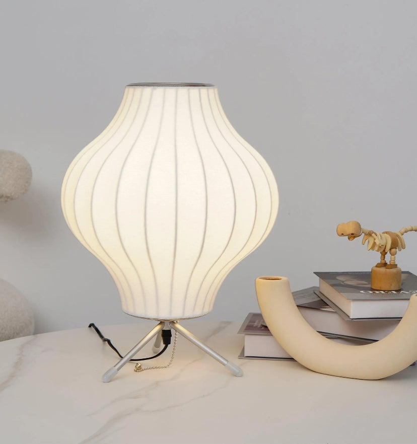 Nelson Tripod Table Lamp - Yiarolight
