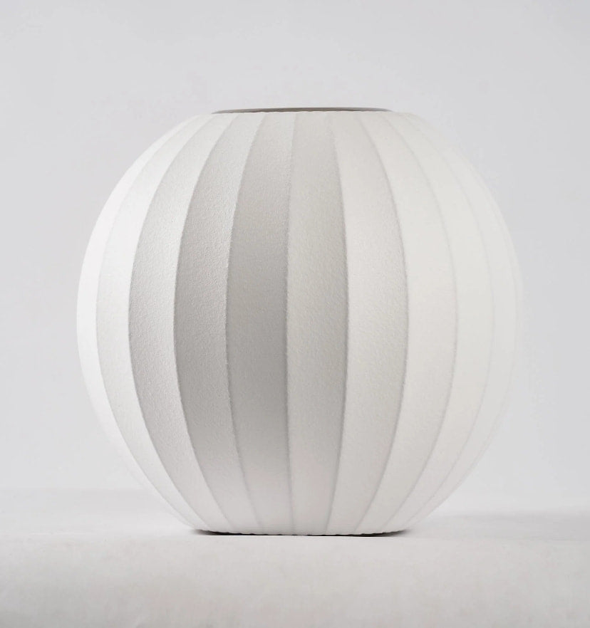 Nelson Tripod Table Lamp - Yiarolight