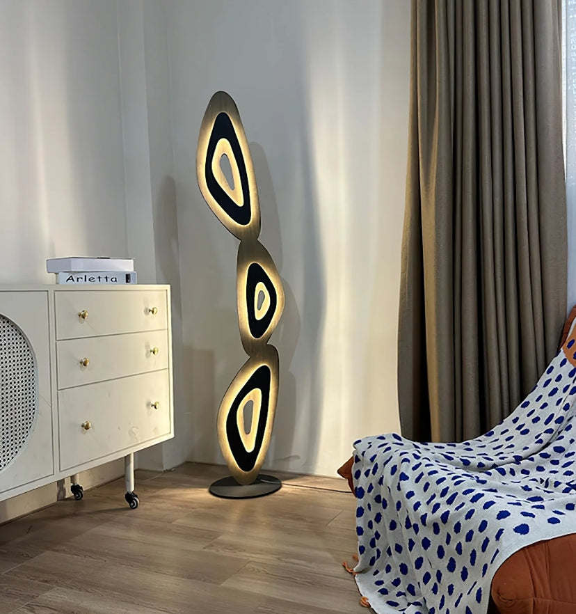 Nevis Floor Lamp - Yiarolight