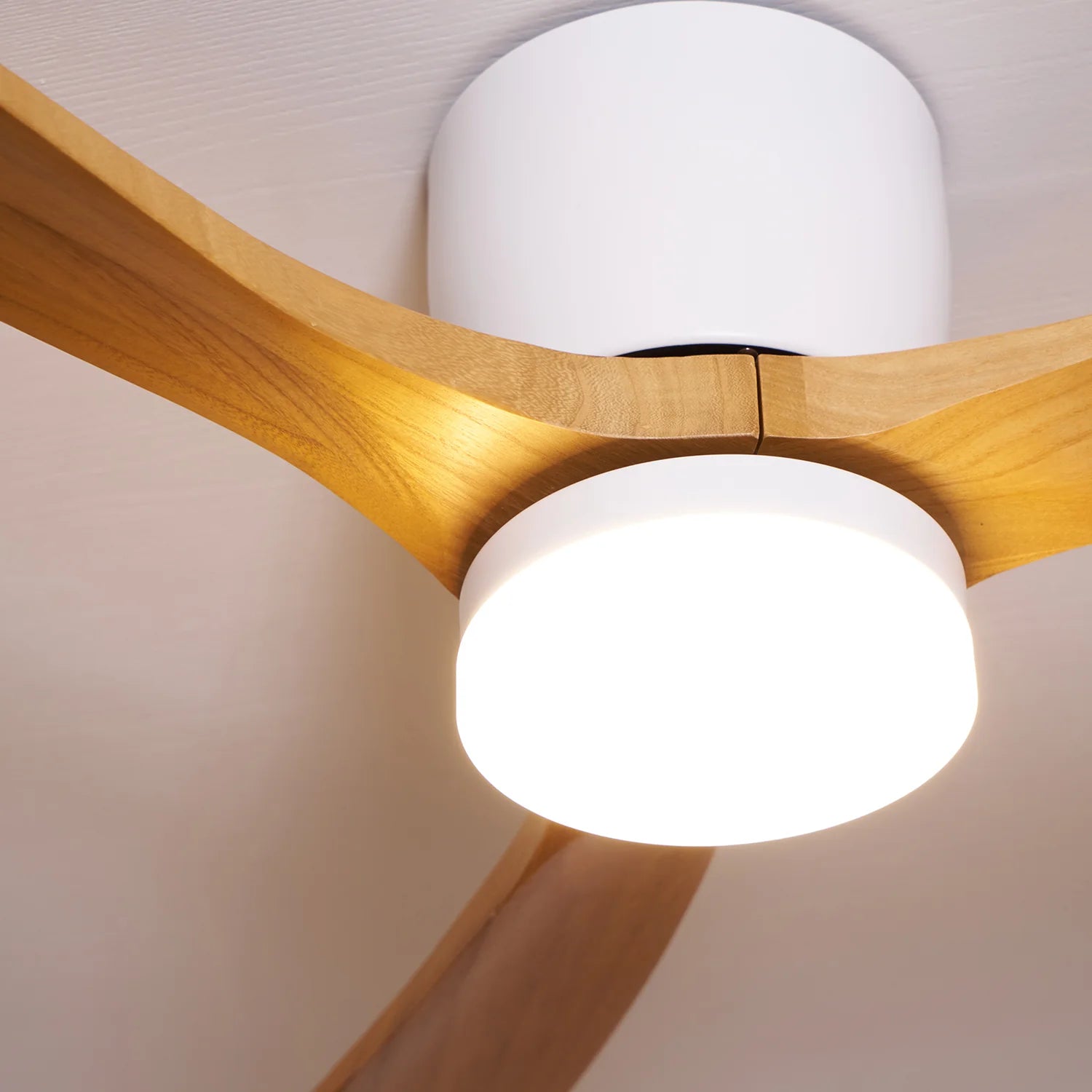 Nordic Wooden 42"/48"/52" Ceiling Fan Light - Yiarolight
