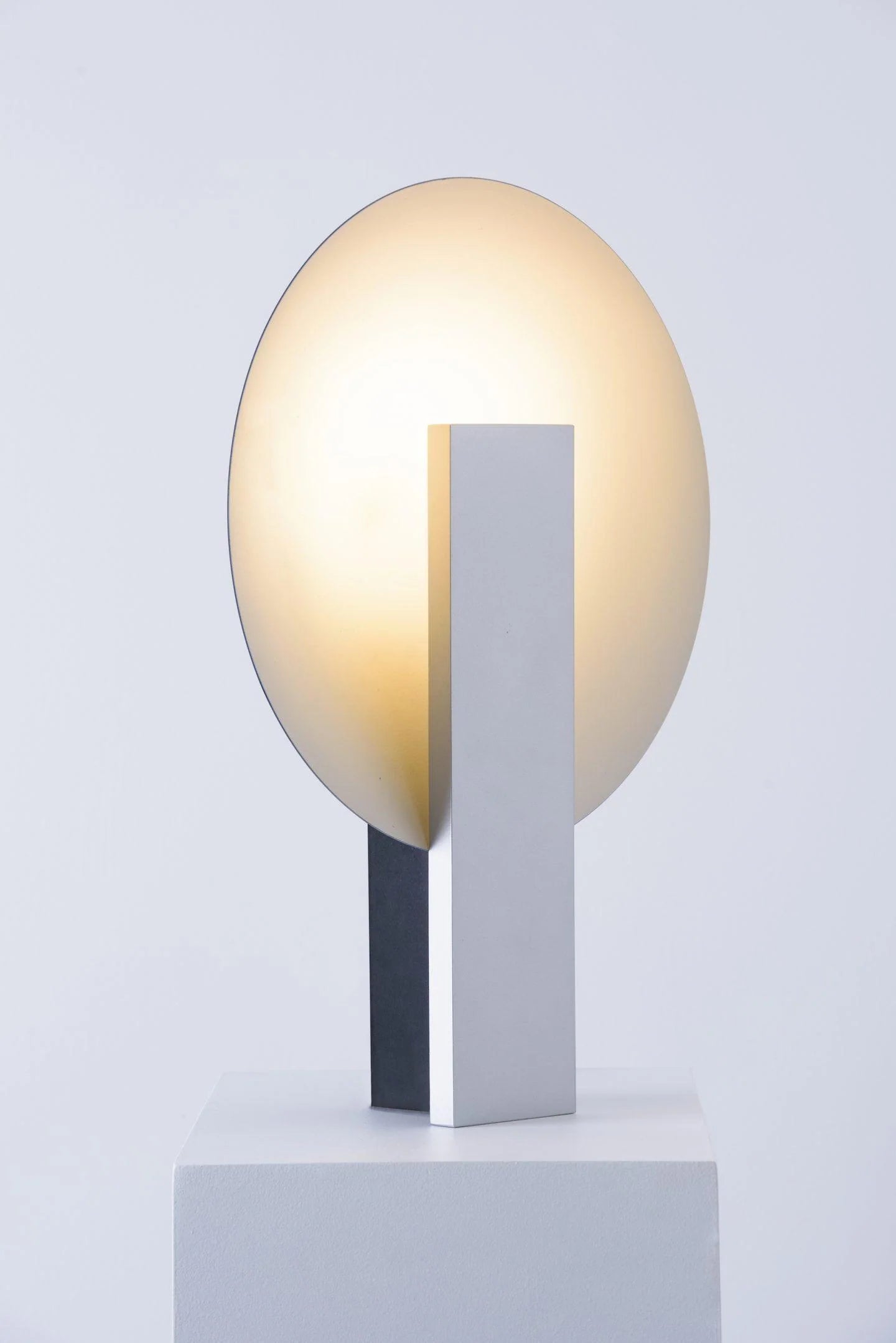 Orbe Table Lamp - Yiarolight