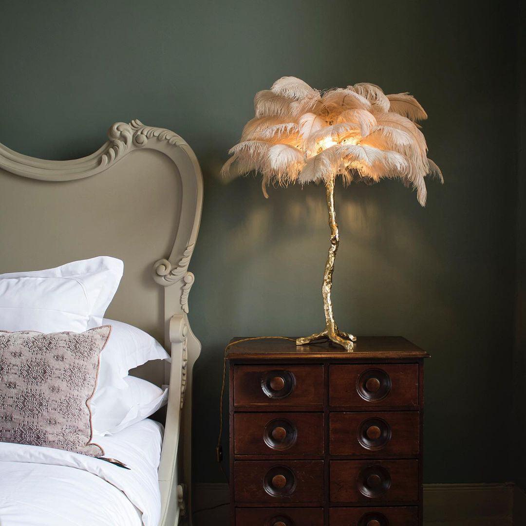 Ostrich Feather Table Lamp - Yiarolight