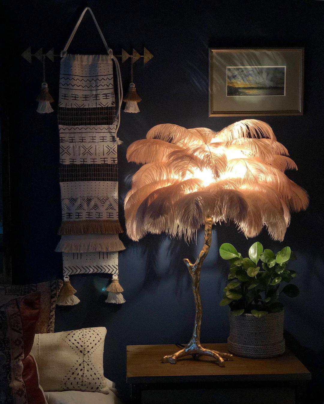 Ostrich Feather Table Lamp - Yiarolight