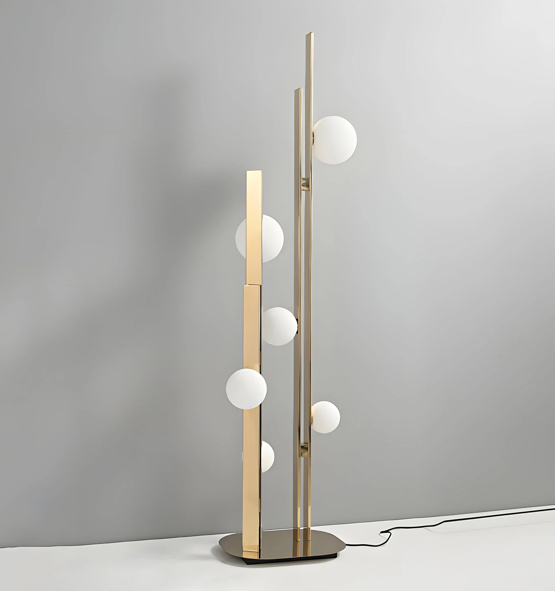 Pascal Floor Lamp - Yiarolight