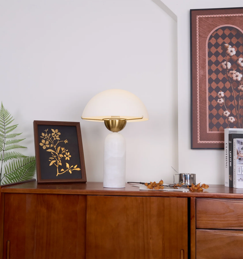 Peono Alabaster Table Lamp - Yiarolight