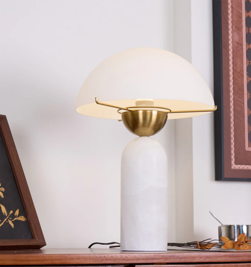 Peono Alabaster Table Lamp - Yiarolight