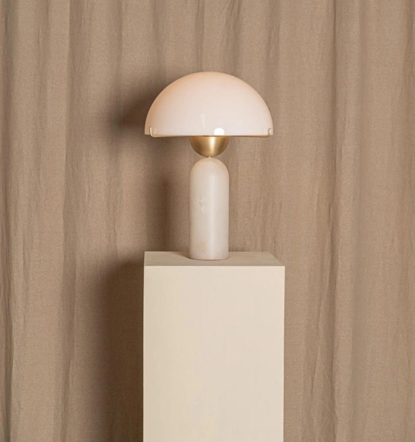 Peono Alabaster Table Lamp - Yiarolight