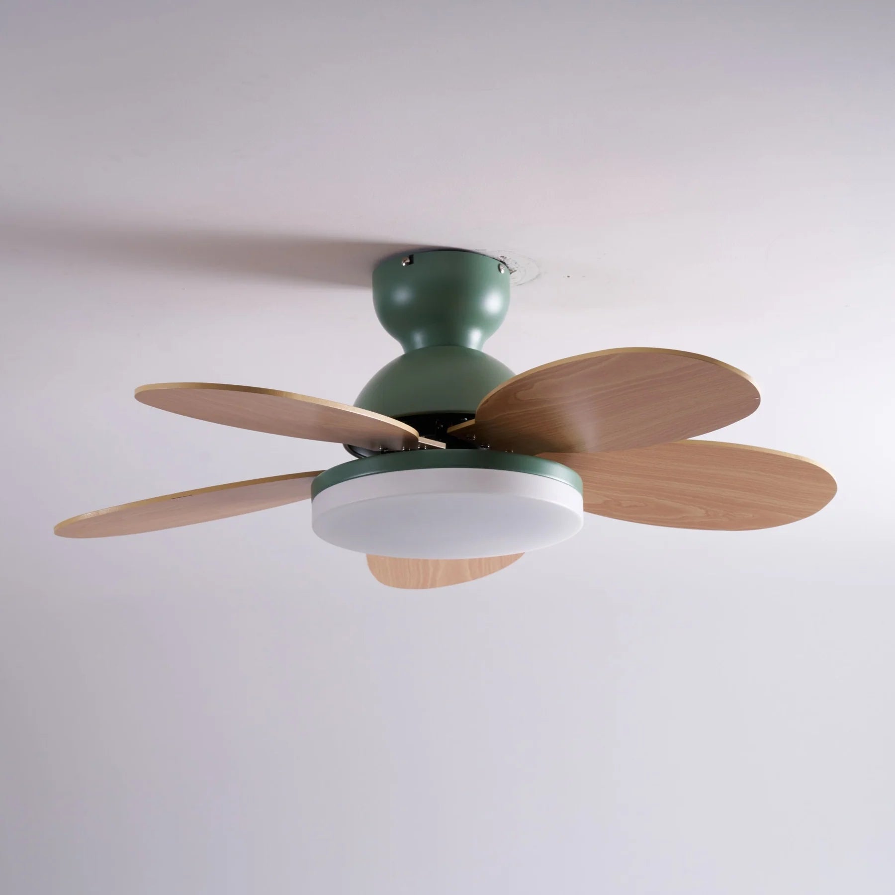 Petalo Ceiling Fan Light - Yiarolight