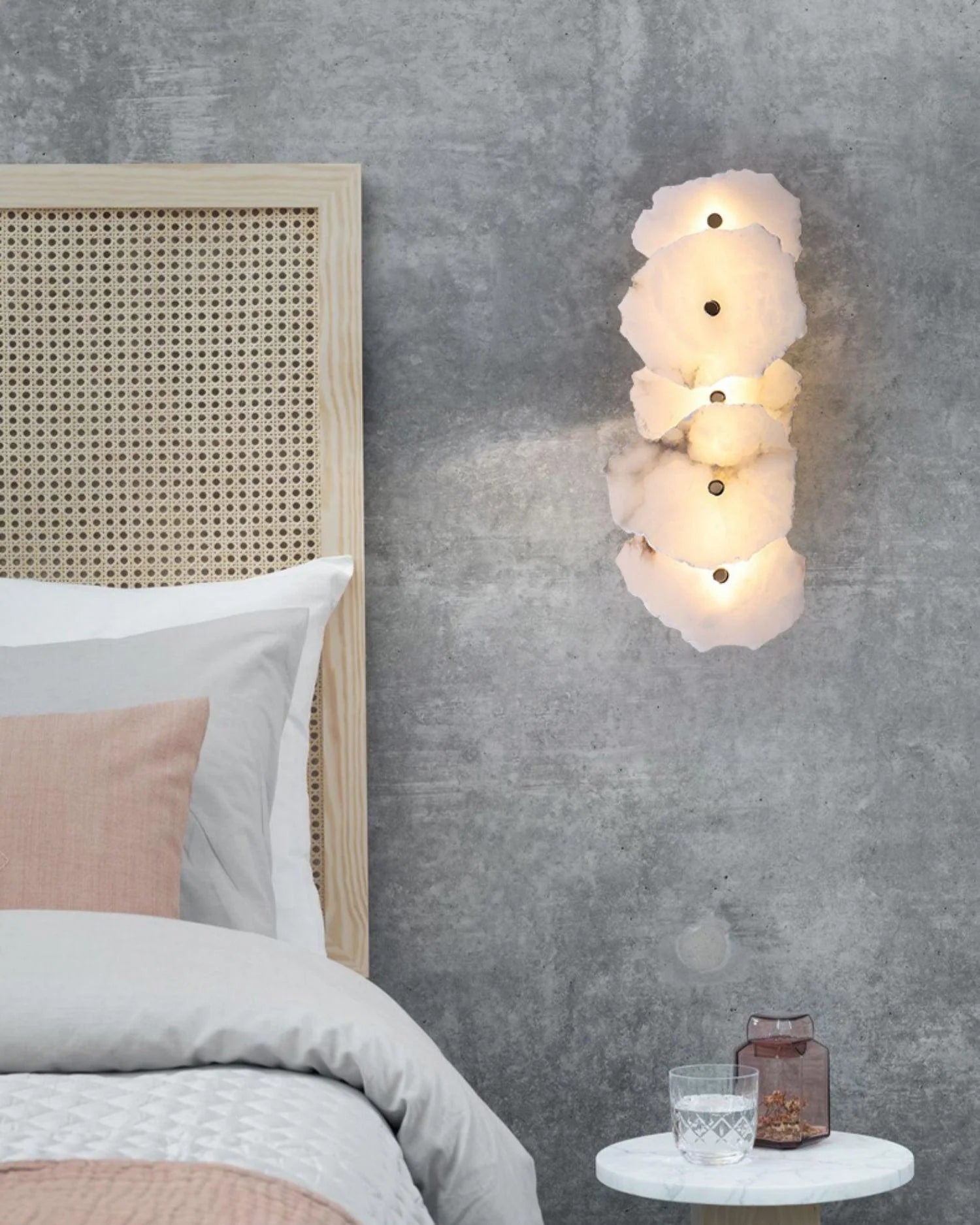 Petra Alabaster Wall Lamp - Yiarolight