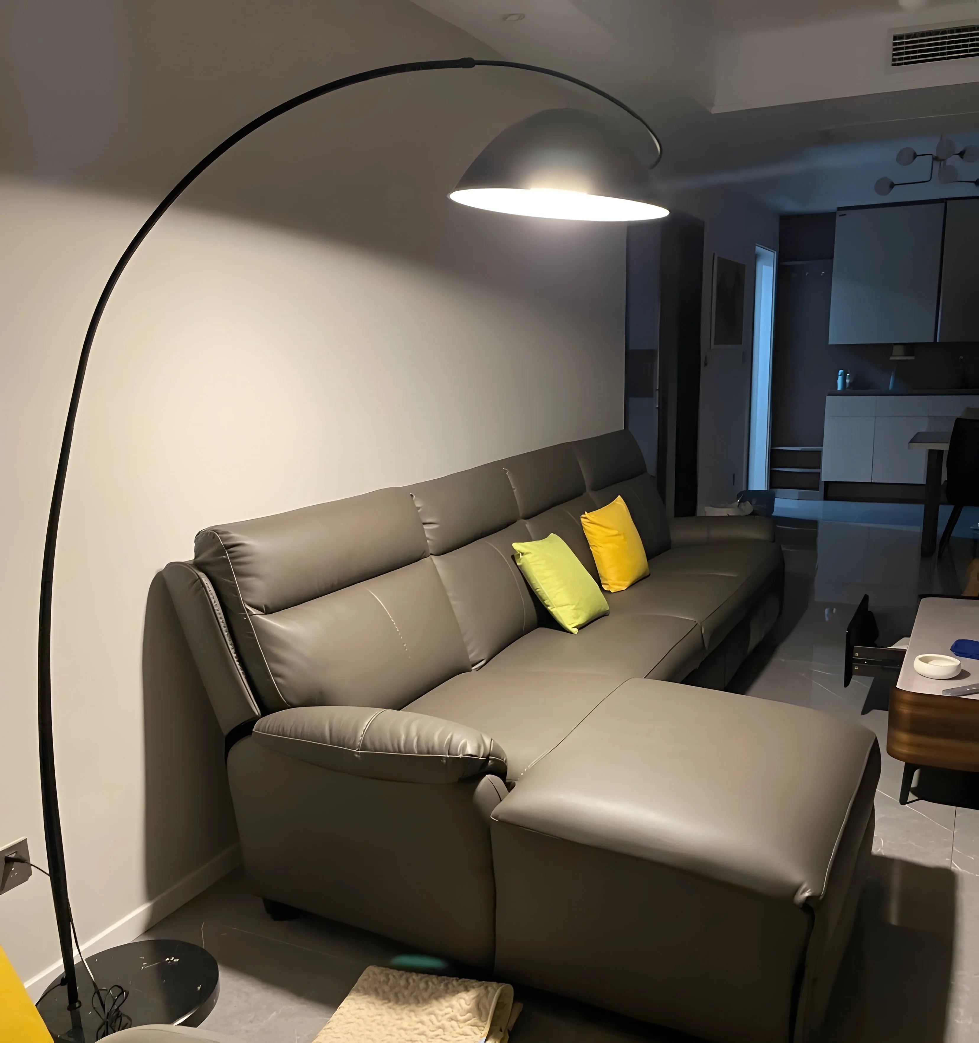 Verse Arc Floor Lamp - Yiarolight