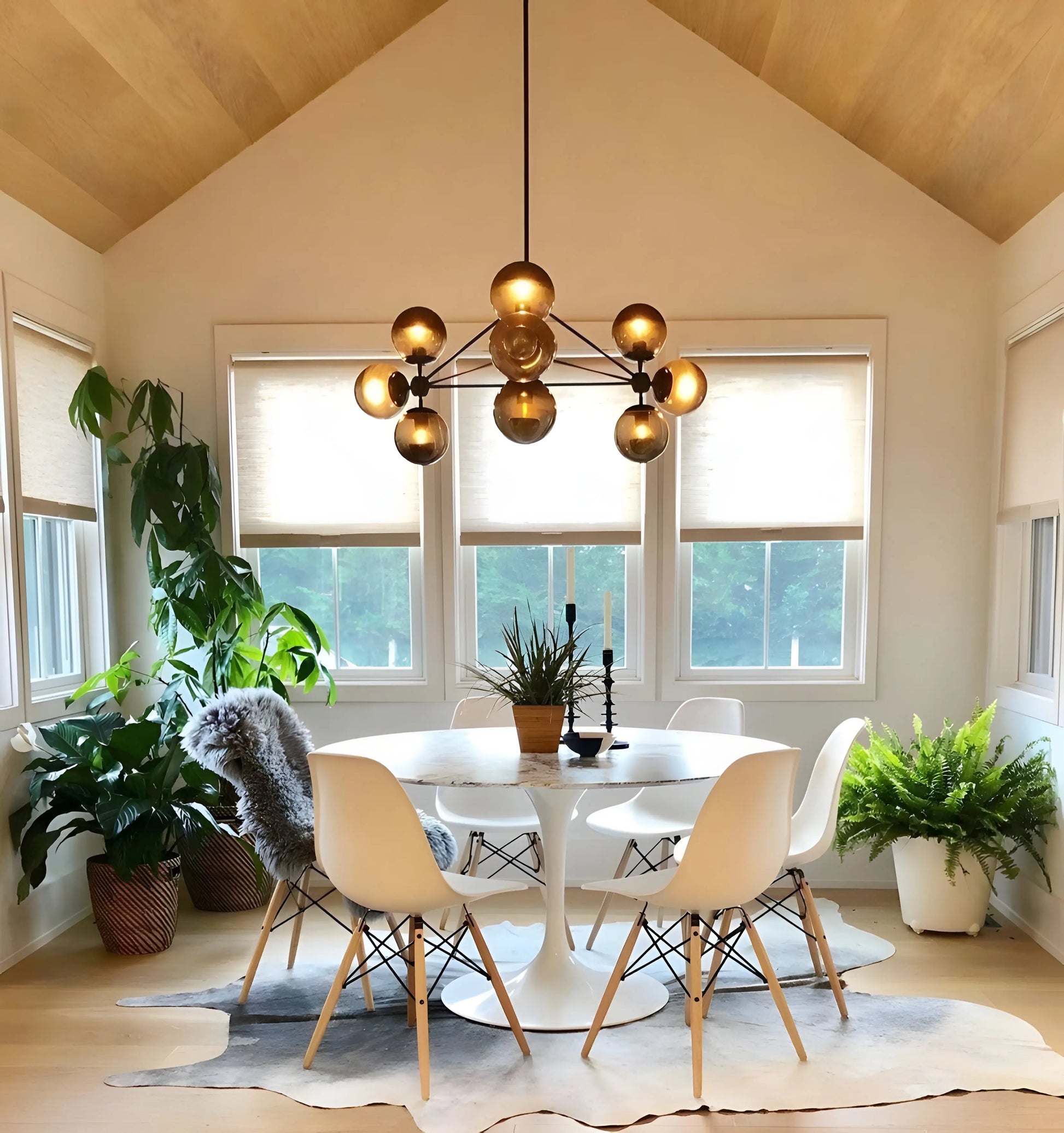 Possini Euro Gable Modo Chandeliers - Yiarolight