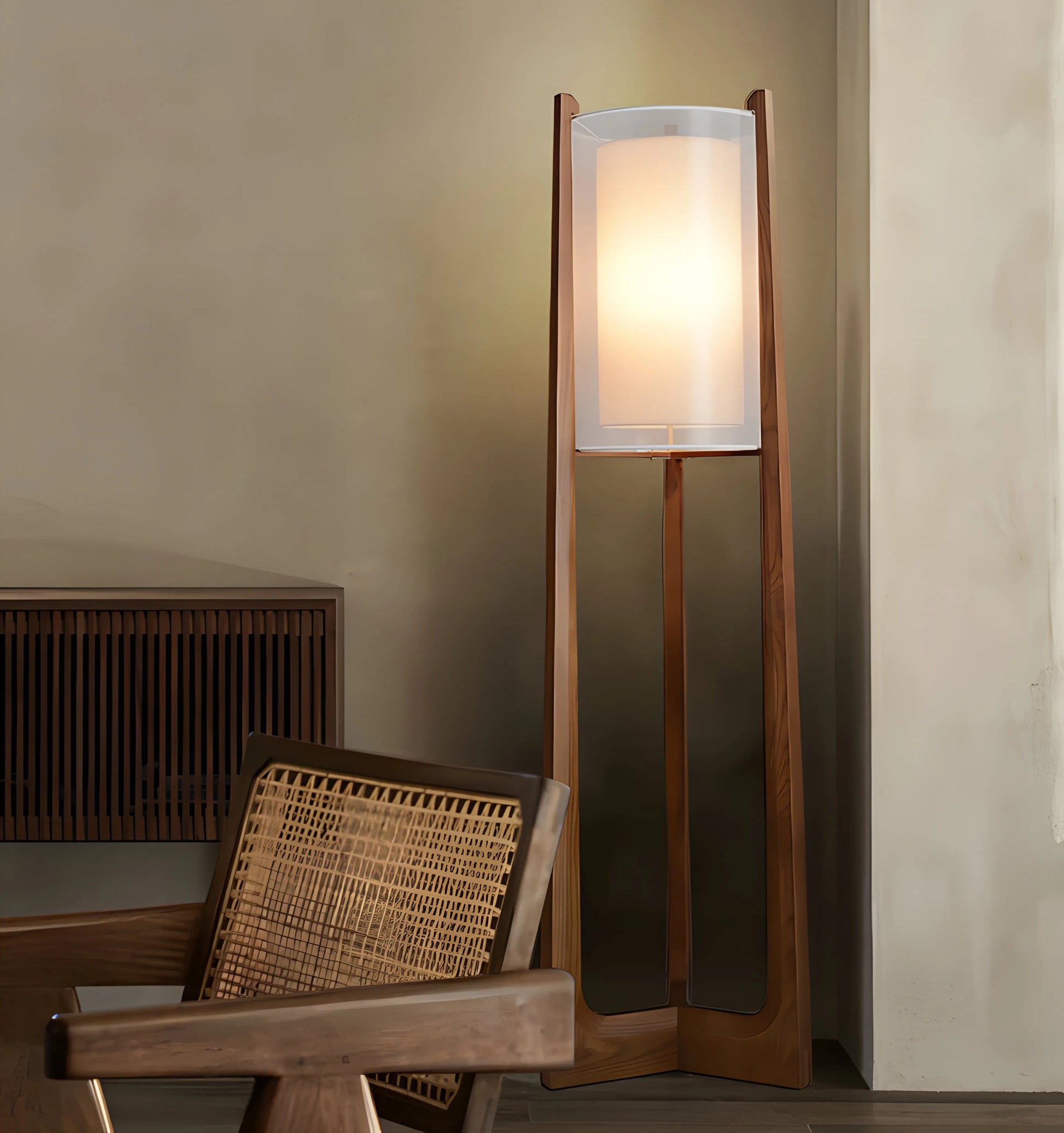 Quinn Lantern Floor Lamp - Yiarolight
