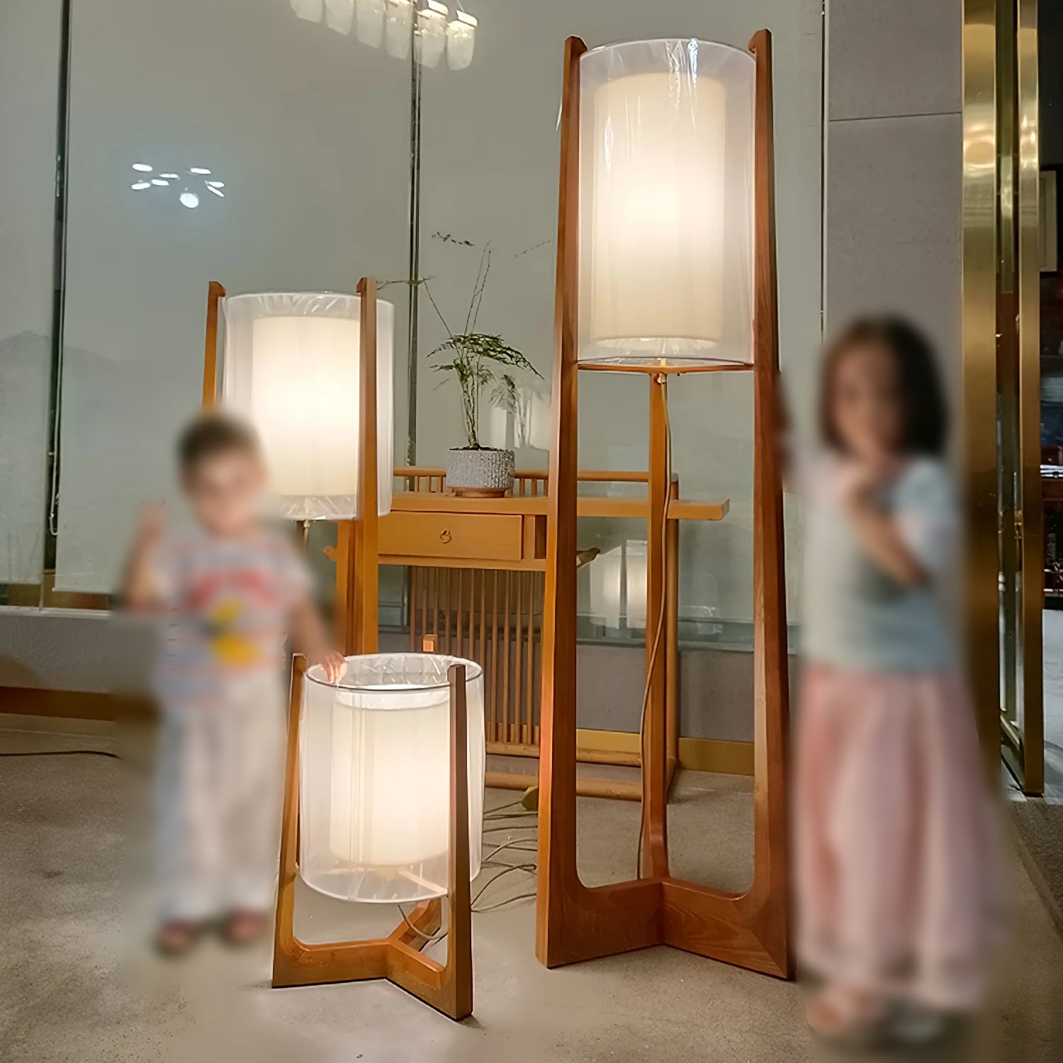 Quinn Lantern Floor Lamp - Yiarolight