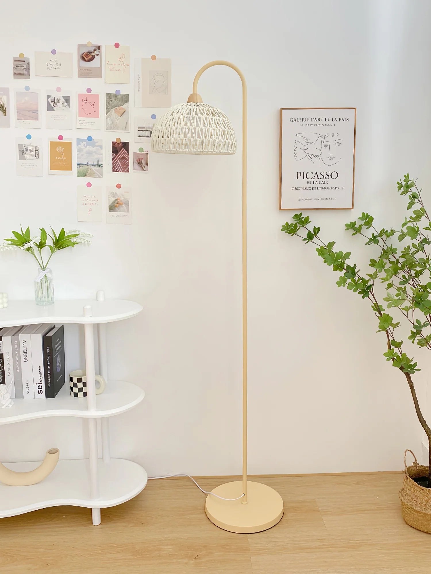 Rattan Arch Floor Lamp - Yiarolight
