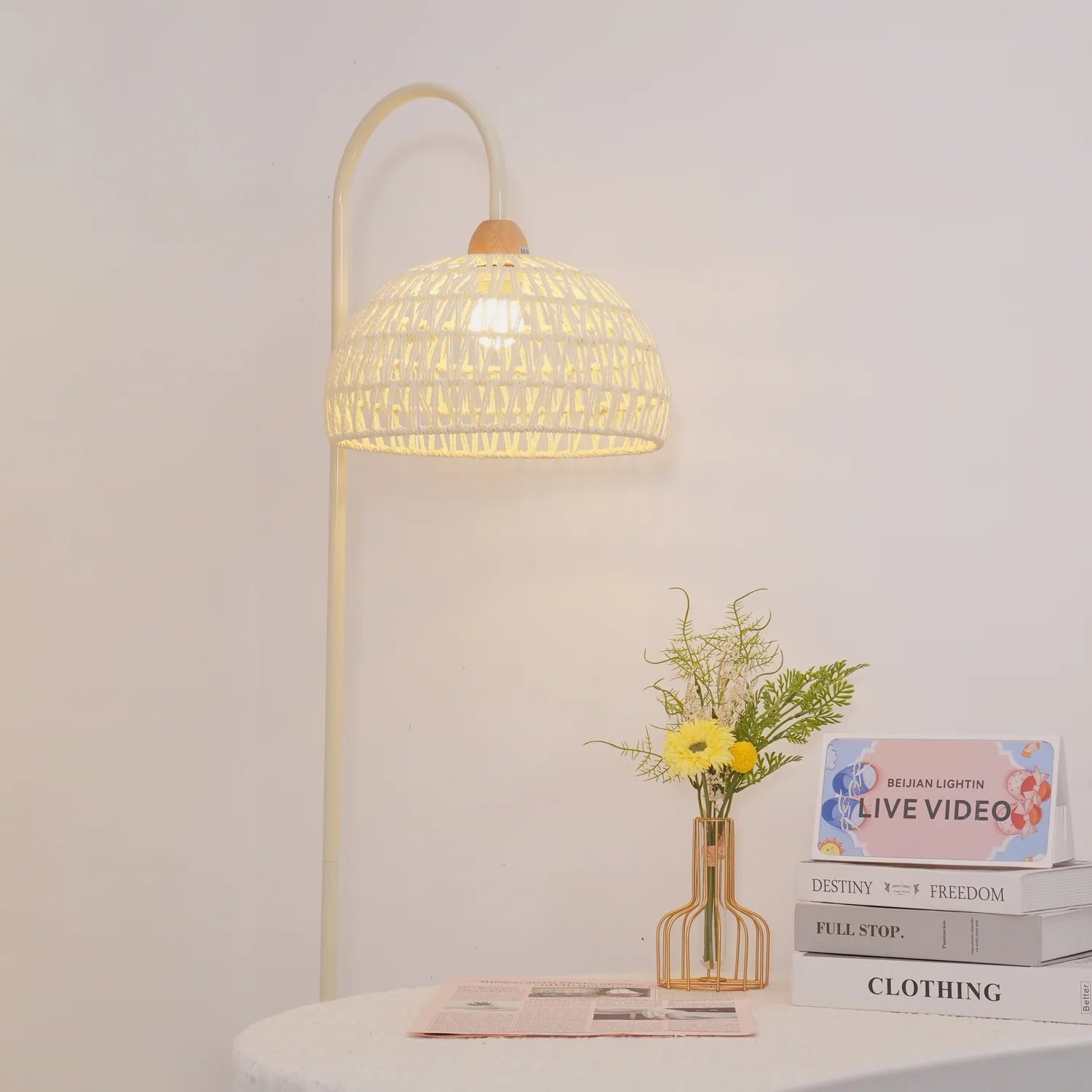 Rattan Arch Floor Lamp - Yiarolight