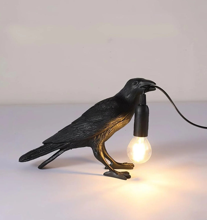 Raven Resin Table Lamp - Yiarolight