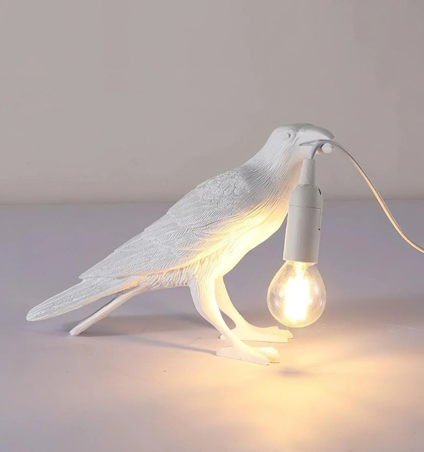 Raven Resin Table Lamp - Yiarolight