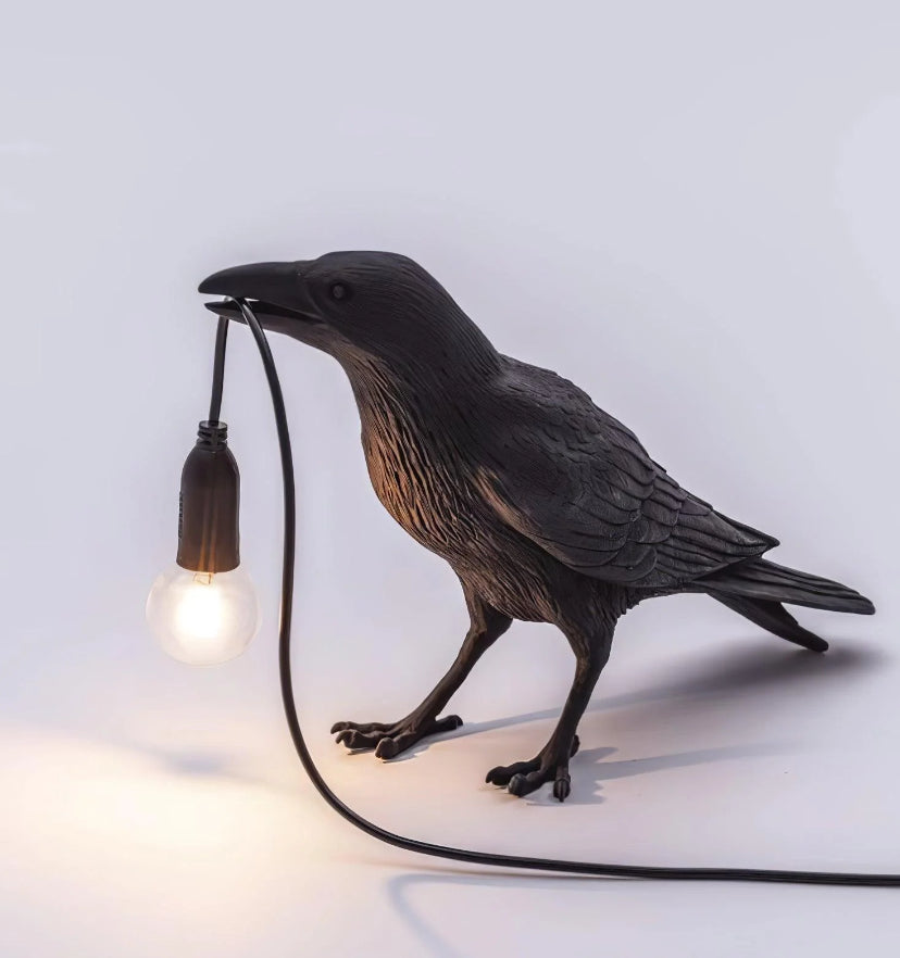 Raven Resin Table Lamp - Yiarolight