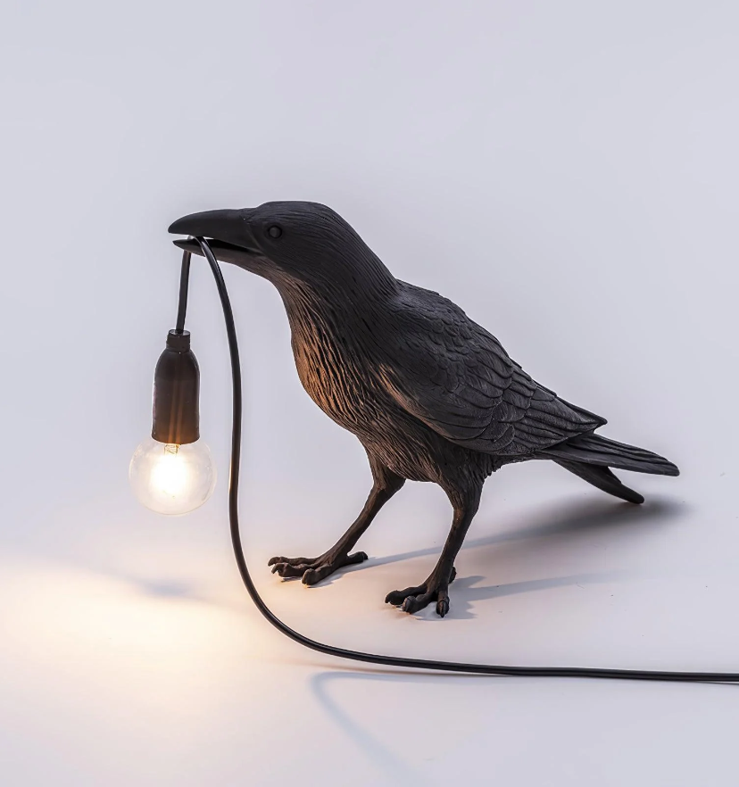 Raven Resin Table Lamp - Yiarolight