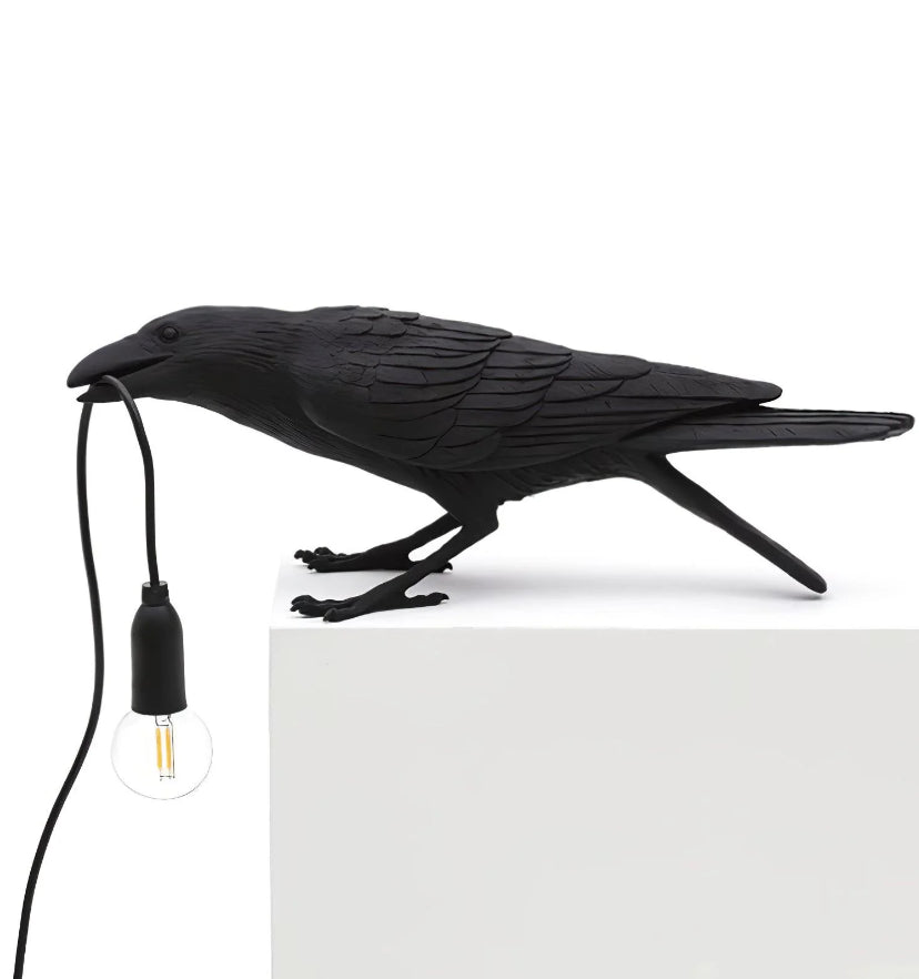 Raven Resin Table Lamp - Yiarolight