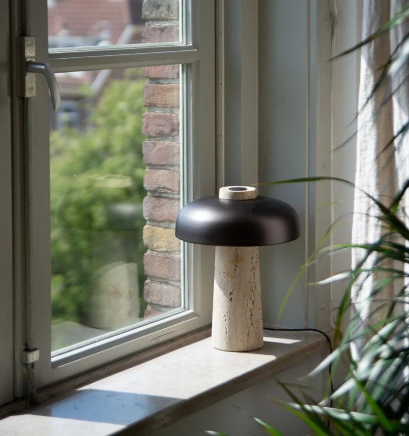 Reverse Table Lamp - Yiarolight