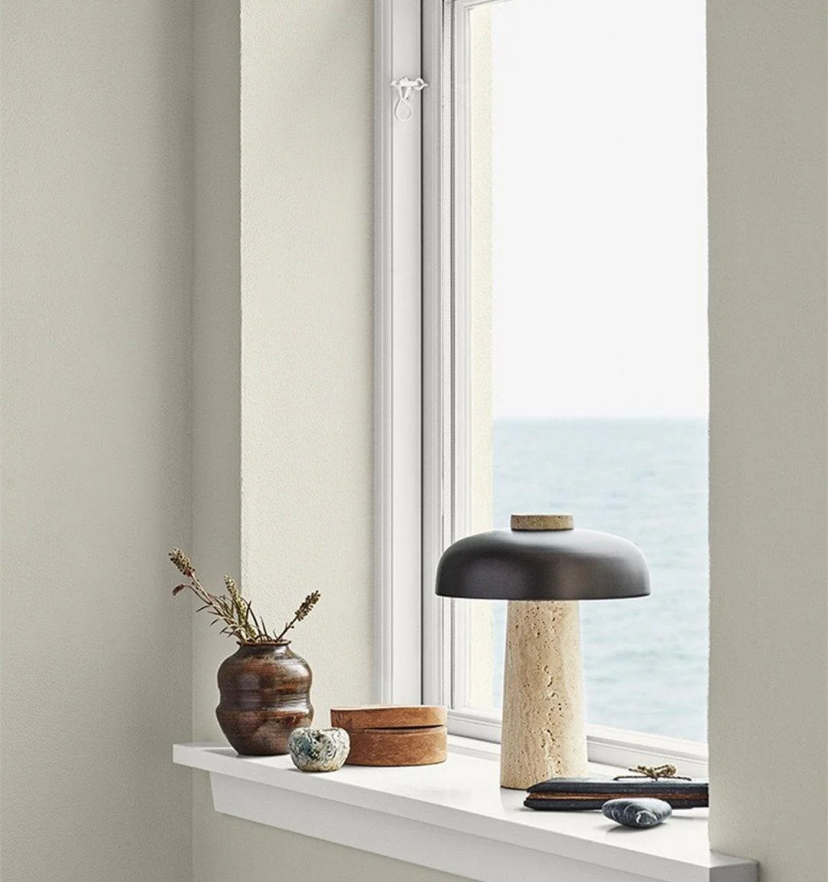 Reverse Table Lamp - Yiarolight