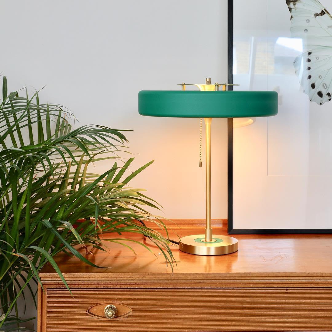 Revolve Table Lamp - Yiarolight