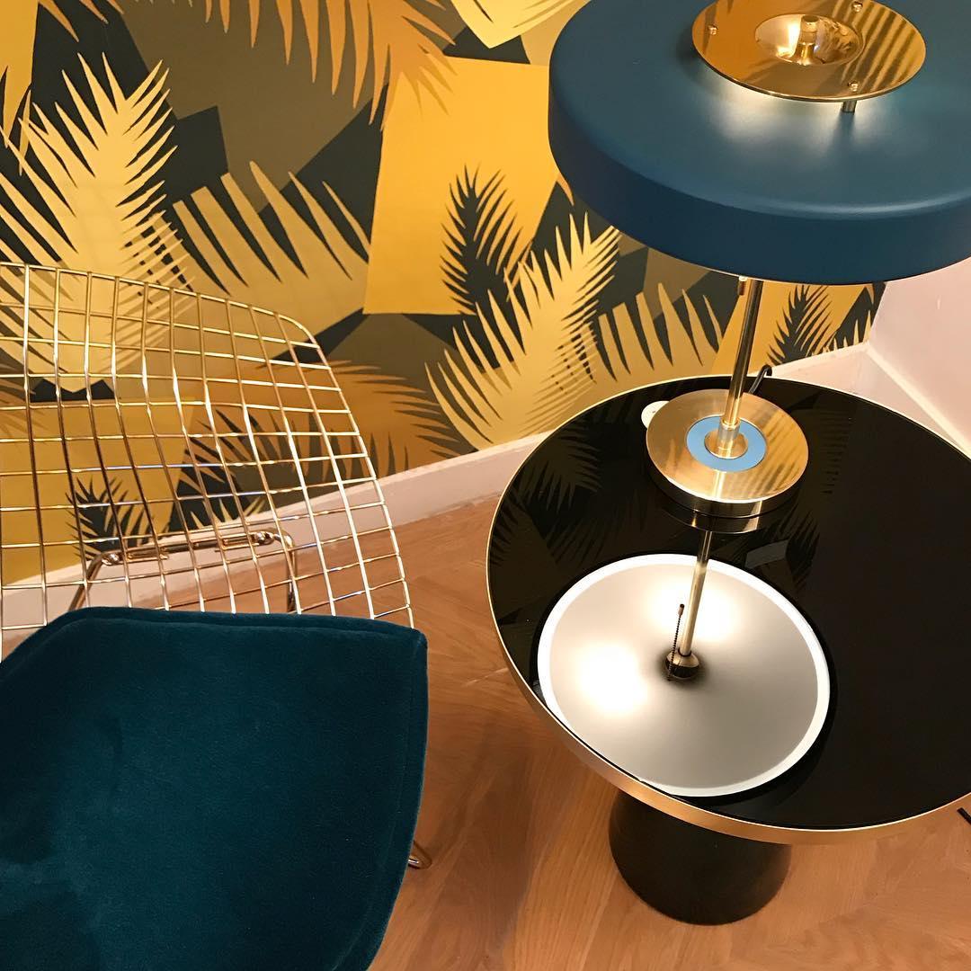 Revolve Table Lamp - Yiarolight