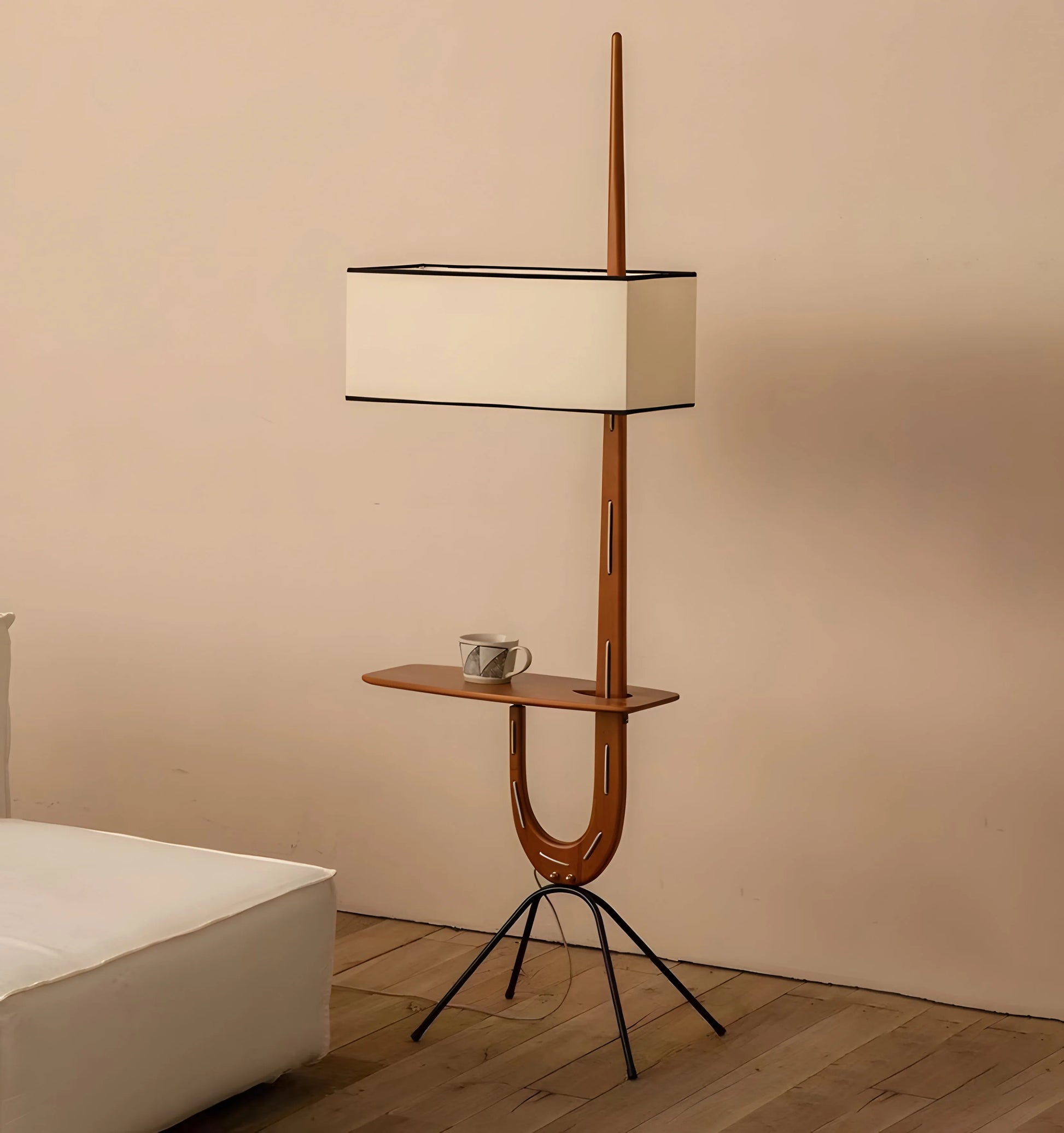 Rispal Giraffe Floor Lamp - Yiarolight