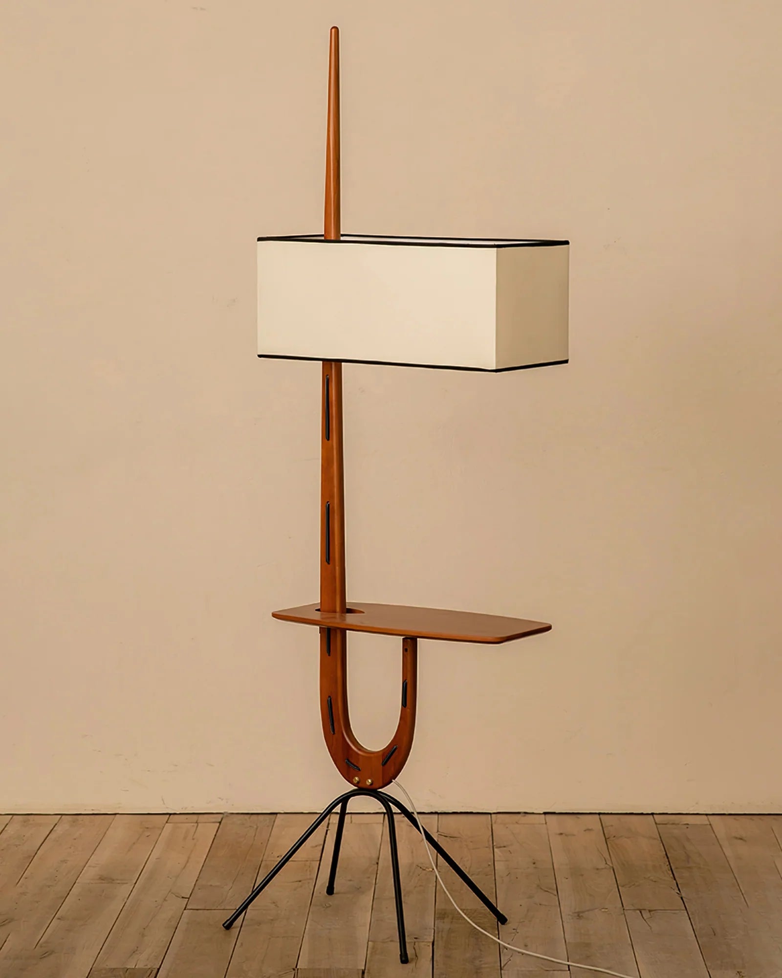 Rispal Giraffe Floor Lamp - Yiarolight