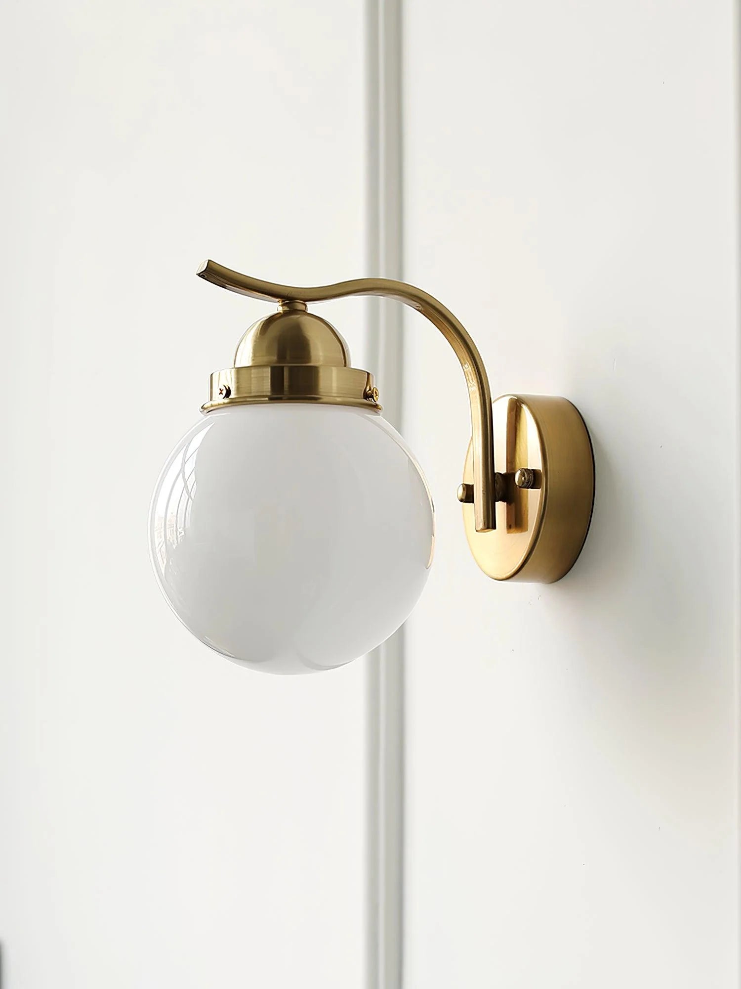 Ryttenberg Wall Lamp - Yiarolight