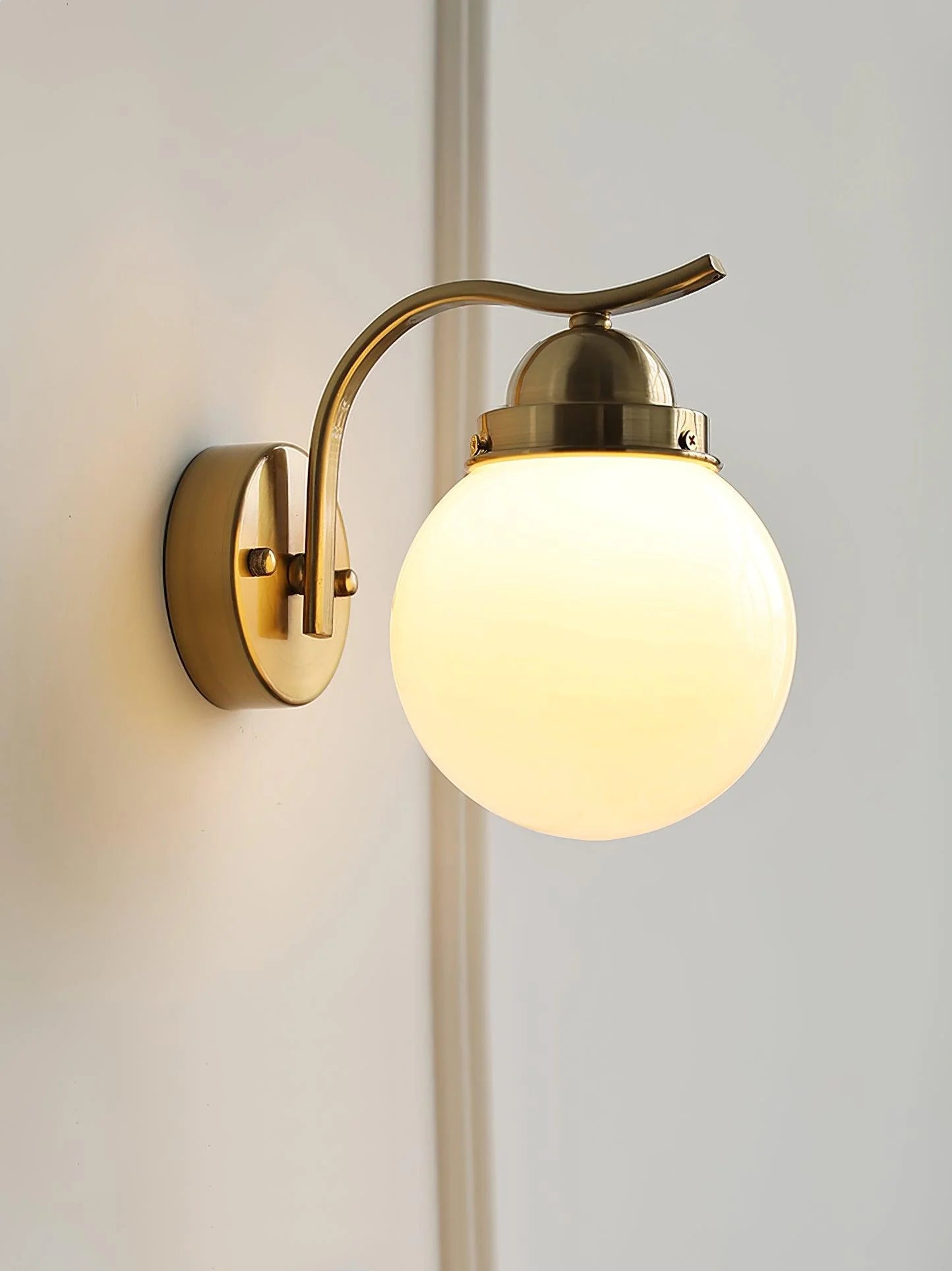 Ryttenberg Wall Lamp - Yiarolight