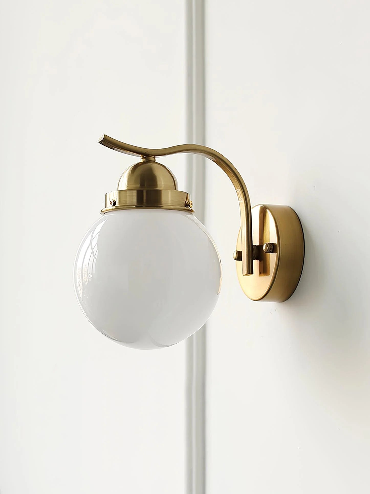 Ryttenberg Wall Lamp - Yiarolight