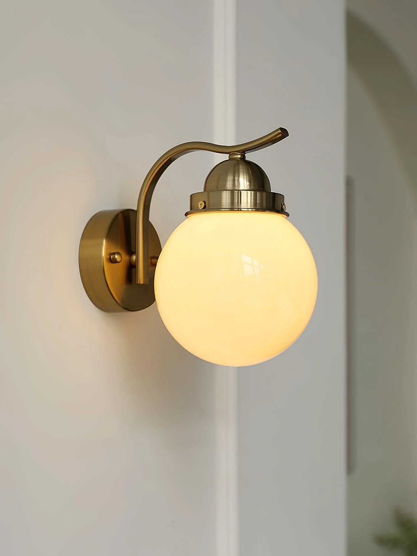 Ryttenberg Wall Lamp - Yiarolight