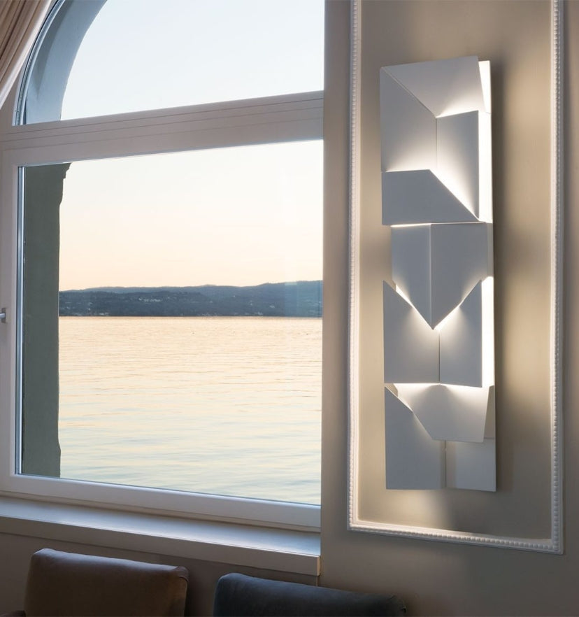 Shadows Wall Lamp - Yiarolight