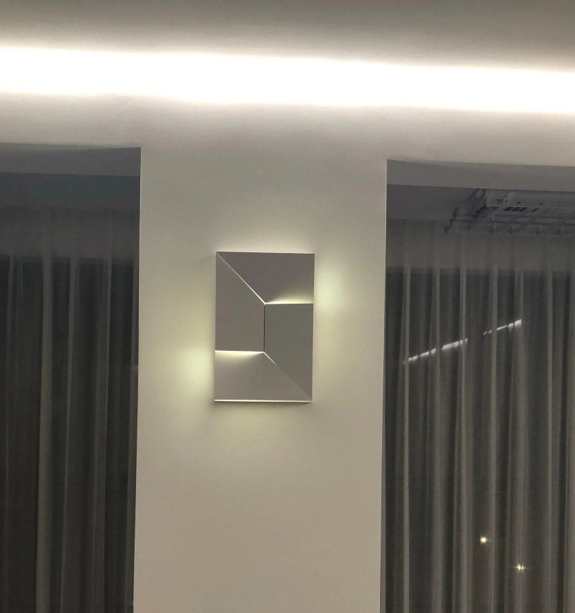 Shadows Wall Lamp - Yiarolight