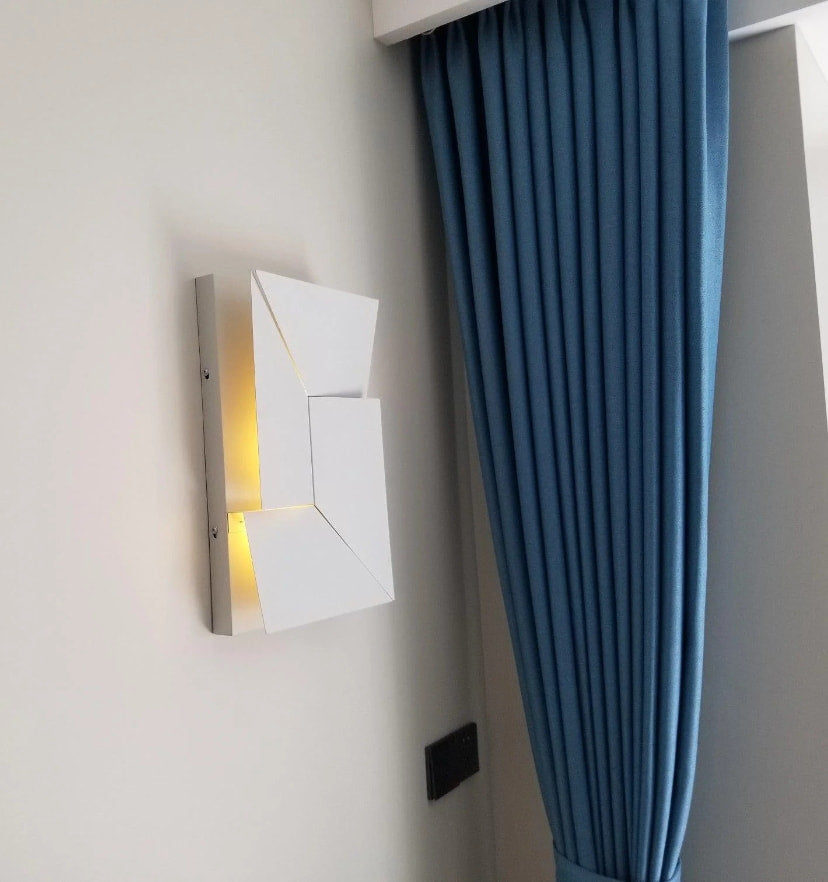 Shadows Wall Lamp - Yiarolight