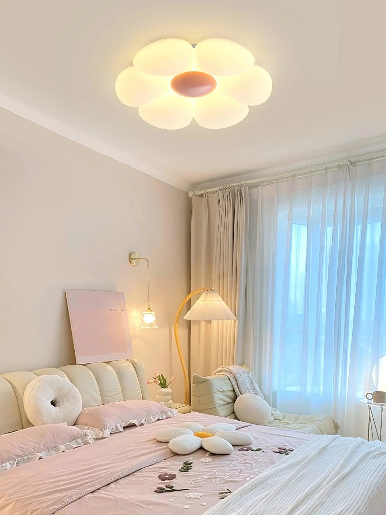 Six-leaf Flower Kids Room Ceiling Lamp - Yiarolight