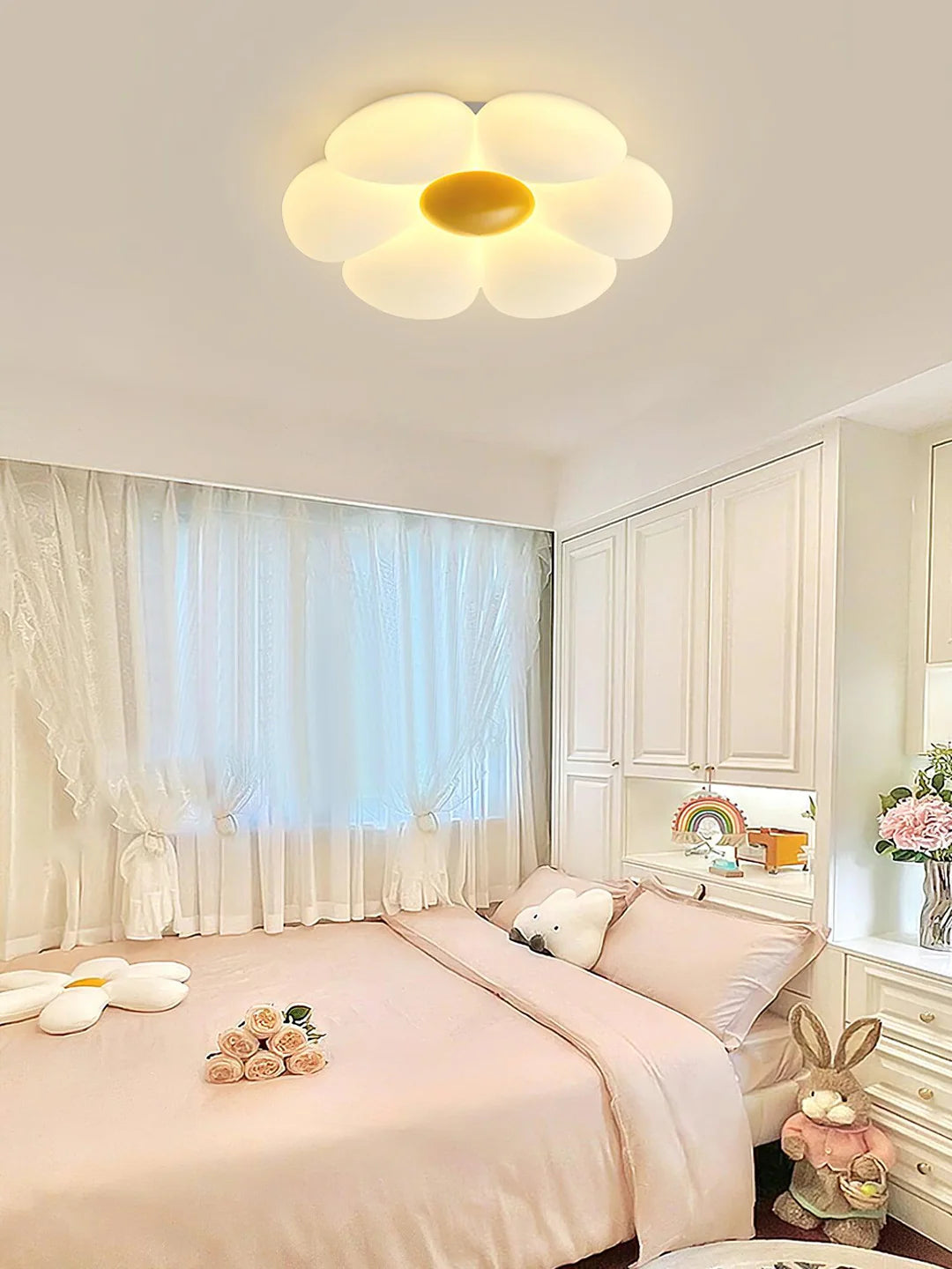 Six-leaf Flower Kids Room Ceiling Lamp - Yiarolight