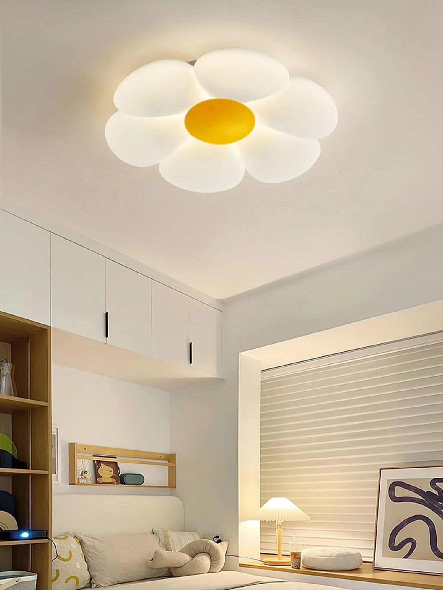 Six-leaf Flower Kids Room Ceiling Lamp - Yiarolight