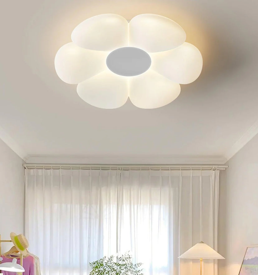 Six-leaf Flower Kids Room Ceiling Lamp - Yiarolight