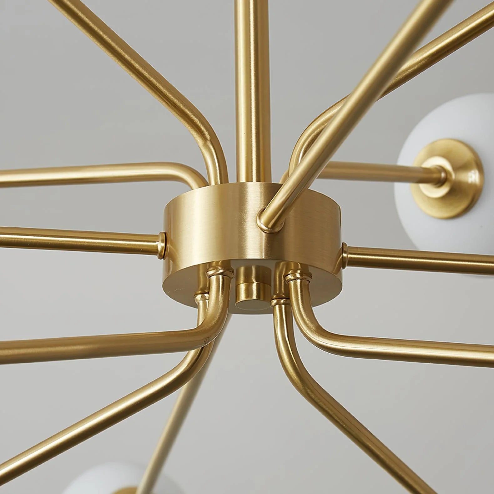 Solaire Arm Chandelier - Yiarolight
