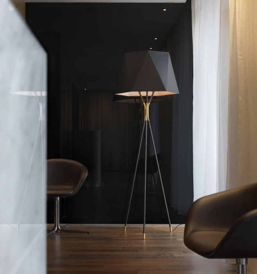 Solitaire Floor Lamp - Yiarolight