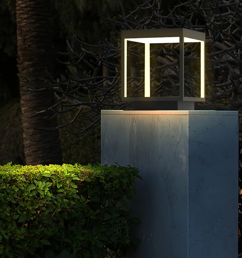 Square Frame Fence Post Garden Light - Auraolight