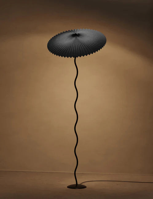 Squiggle Floor Lamp - Yiarolight